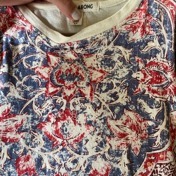 Billabong Tank - Picture 2 of 2